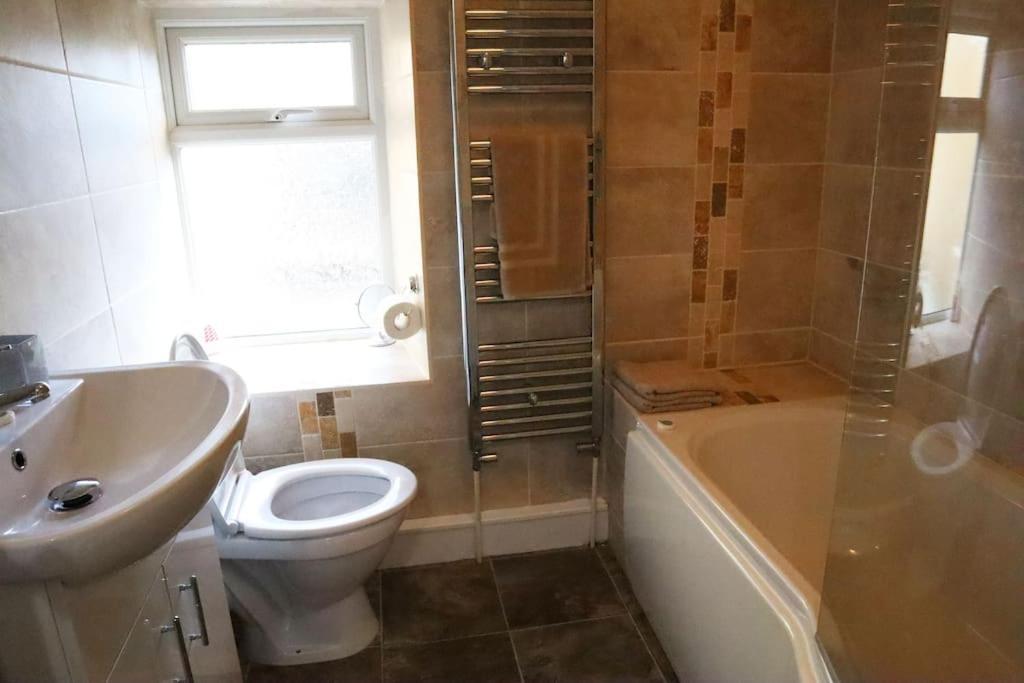 Dol Bach - Your Homely Welsh Cottage In The Heart Of Snowdonia بلايناو-فيستينيوج المظهر الخارجي الصورة