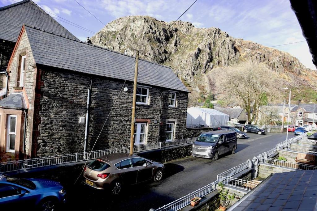 Dol Bach - Your Homely Welsh Cottage In The Heart Of Snowdonia بلايناو-فيستينيوج المظهر الخارجي الصورة